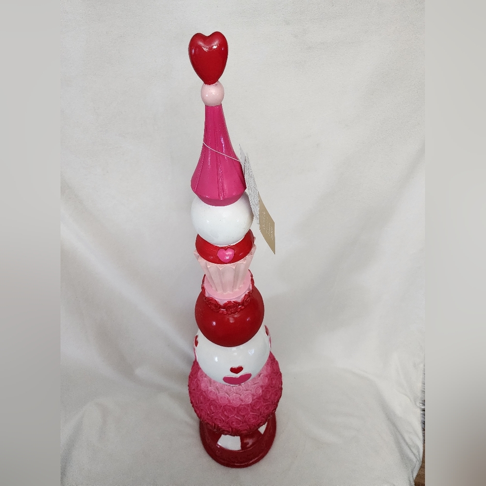 Pink and Red Decorative Tower VALINTINES DAY STATUE